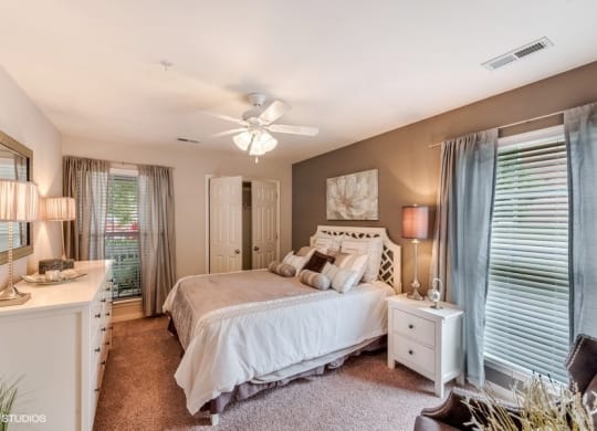 Gorgeous Bedroom Designs With Ceiling Fan at Brittany Commons Apartments, Virginia